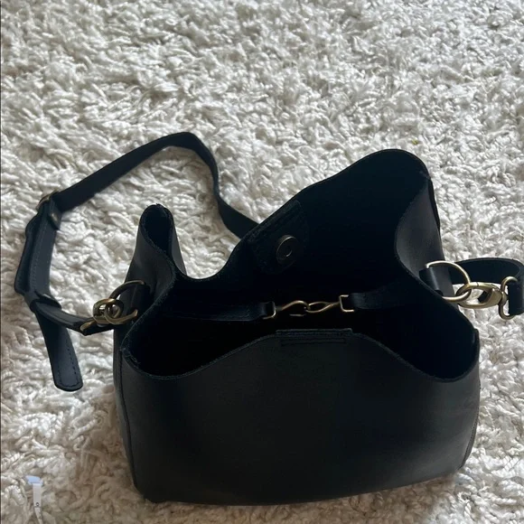 Portland brand genuine, Black Leather crossbody/shoulder Bag - Picture 2 of 8